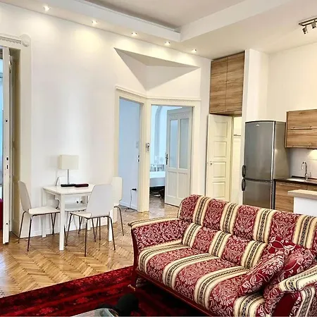 Apartment Roland Downtown - Pope Subway Budapest