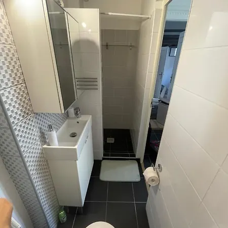 Roland Downtown - Pope Subway Apartman Budapest