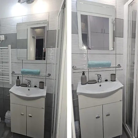 Roland Downtown - Pope Subway * Budapest