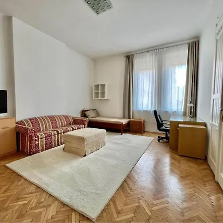 Apartman Roland Downtown - Pope Subway